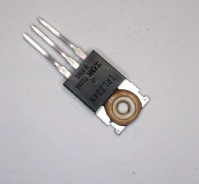 dieser MosFet war bereits kurz vor 170 Grad ansteigend, da hab ich schnell "den Stecker gezogen"...